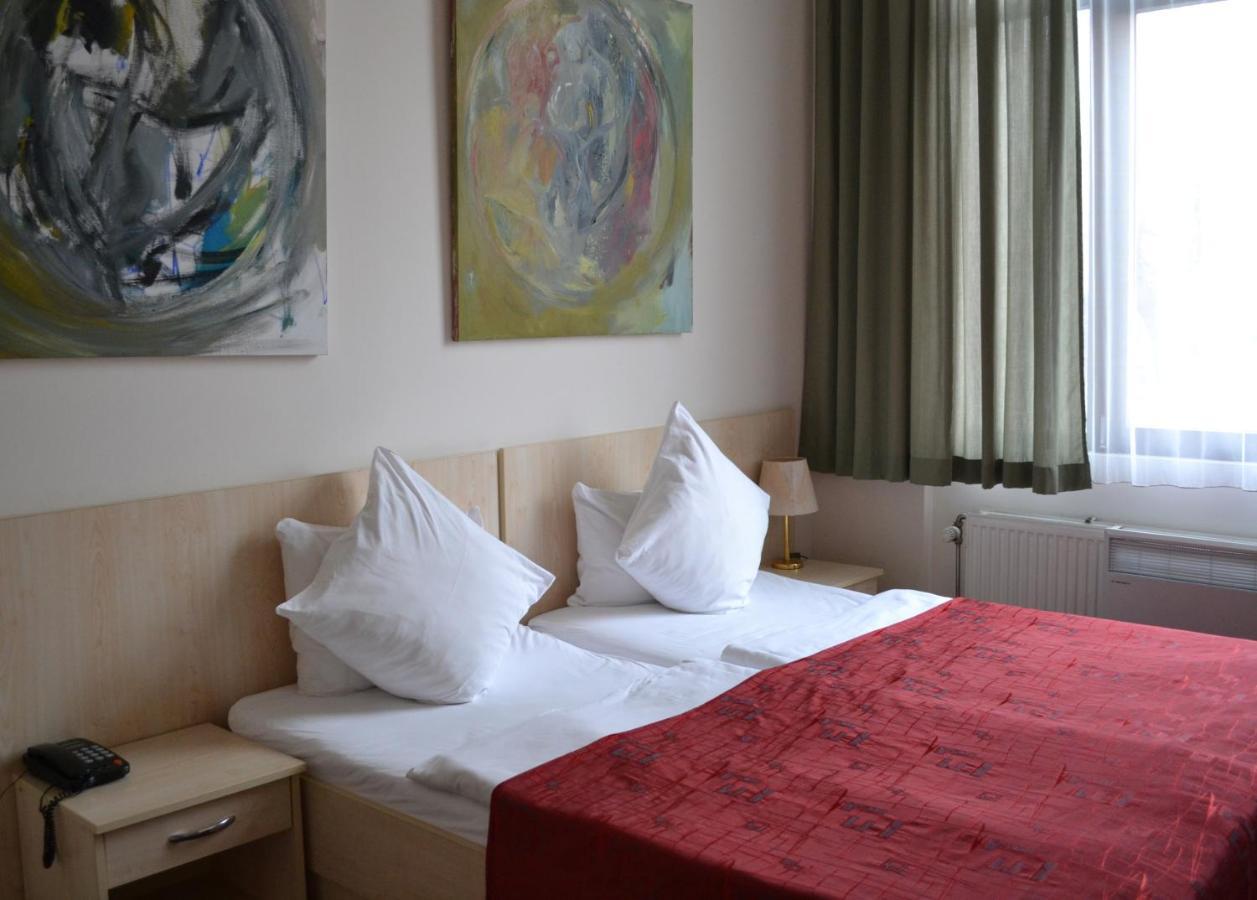 Berlin Art Hotel Gjoemri Buitenkant foto
