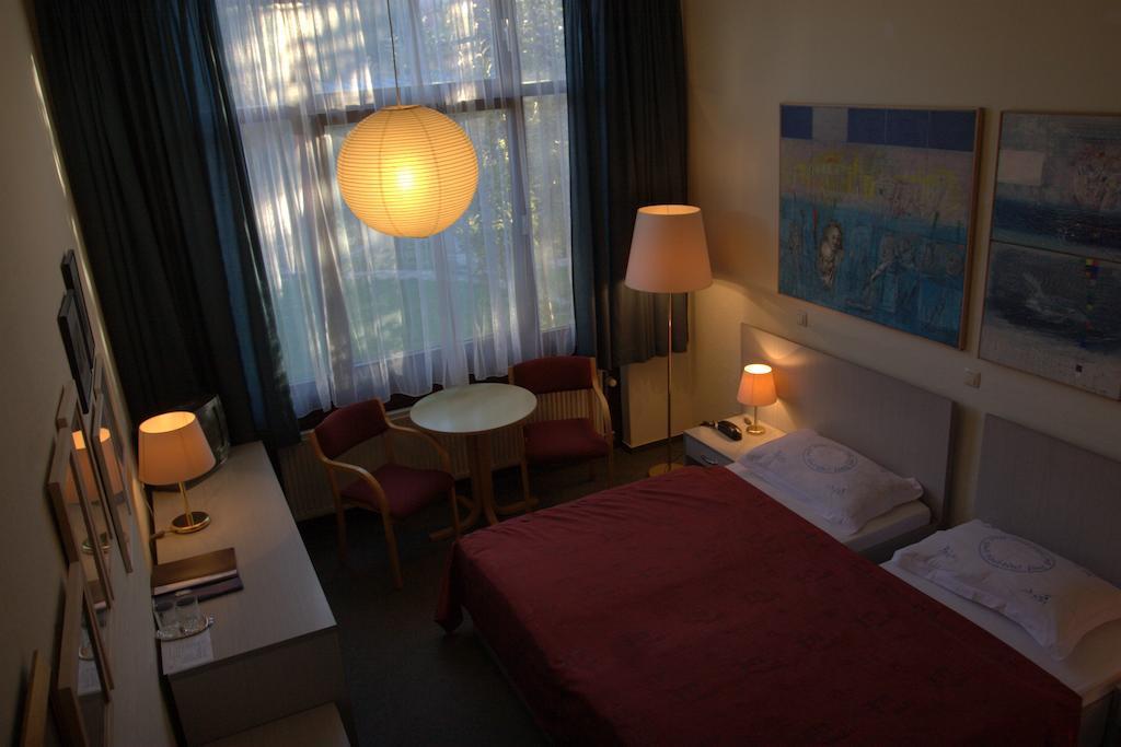 Berlin Art Hotel Gjoemri Kamer foto